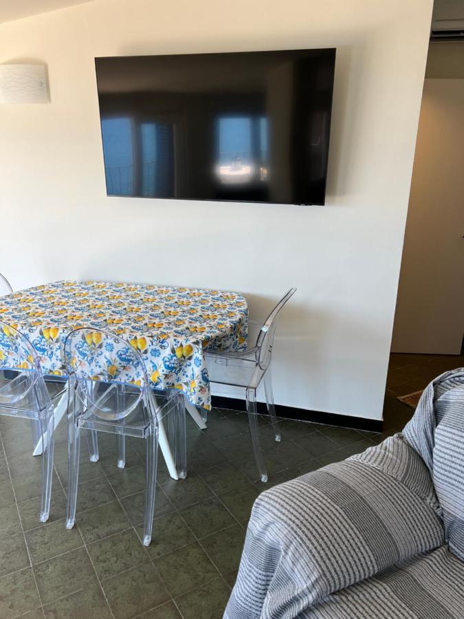 Nautilus Vista Mare Mozzafiato A 180 Gradi- Posto Auto Privato - 2 Camere Matrimoniali Piu 1 Divano Letto Singolo-Sky,Netflix-Wifi 200Mg Rapallo Exteriör bild